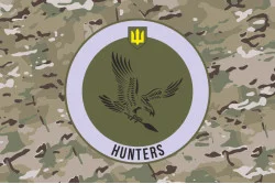 Прапор Підрозділу ударних БПЛА «Hunters» 44 ОМБр ЗСУ. Варіант-04