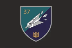 Прапор ББС (Батальйон безпілотних систем) «Mad Hawks» 37 ОБрМП ВМС ЗСУ. Варіант-14 Прапор ББС (Батальйон безпілотних систем) «Mad Hawks» 37 ОБрМП ВМС ЗСУ. Варіант-14