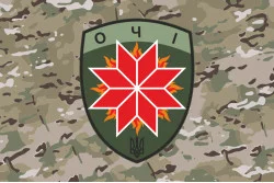 Прапор Підрозділу розвідувальних та ударних БПЛА «ОЧІ» 120 ОРБ ЗСУ. Варіант-04