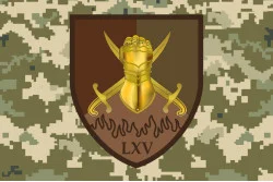 Флаг 65 ОМБр (отдельная механизированная бригада) ВСУ. Вариант-04 Флаг 65 ОМБр (отдельная механизированная бригада) ВСУ. Вариант-04